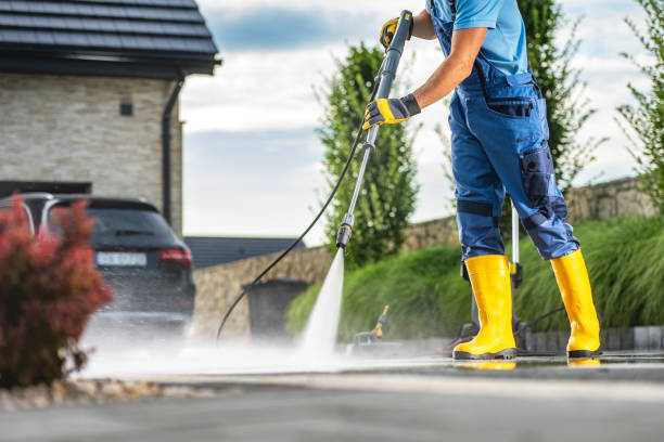 Why Choose Our Certified Pressure Washing Experts for Your Project Needs in Zachary, LA?